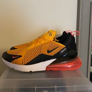 Air Max 270 ‘University Gold’